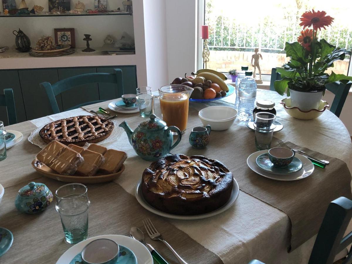 B&B La Palma San Costanzo Eksteriør billede