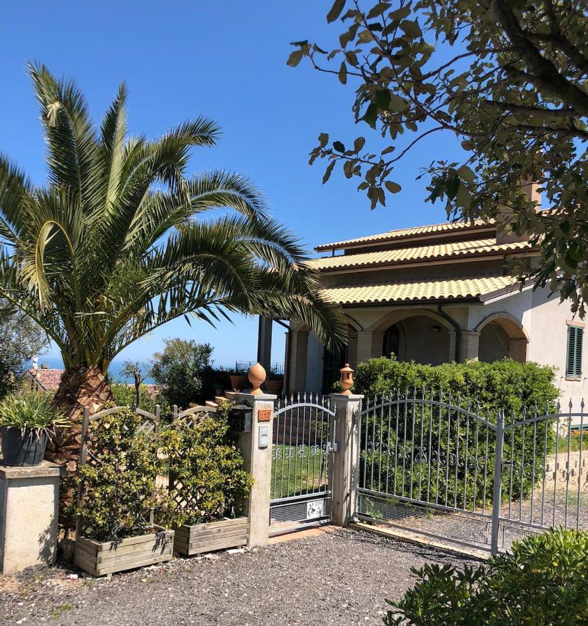 B&B La Palma San Costanzo Eksteriør billede